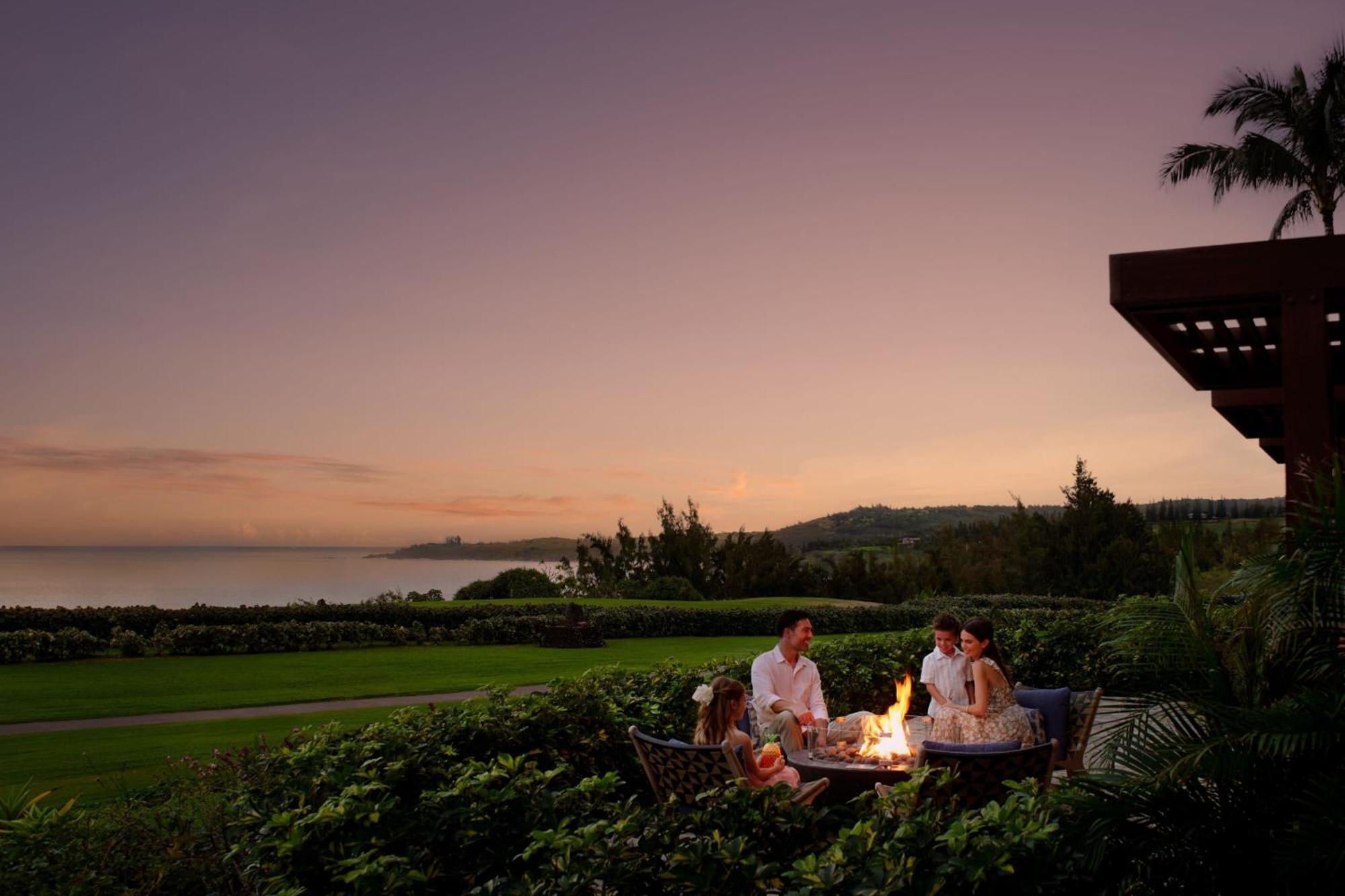 The Ritz-Carlton Maui, Kapalua Hotel Лахайна Екстериор снимка